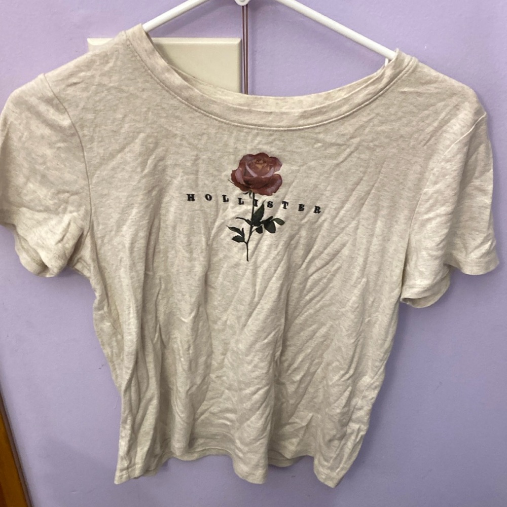 Hollister T-Shirt